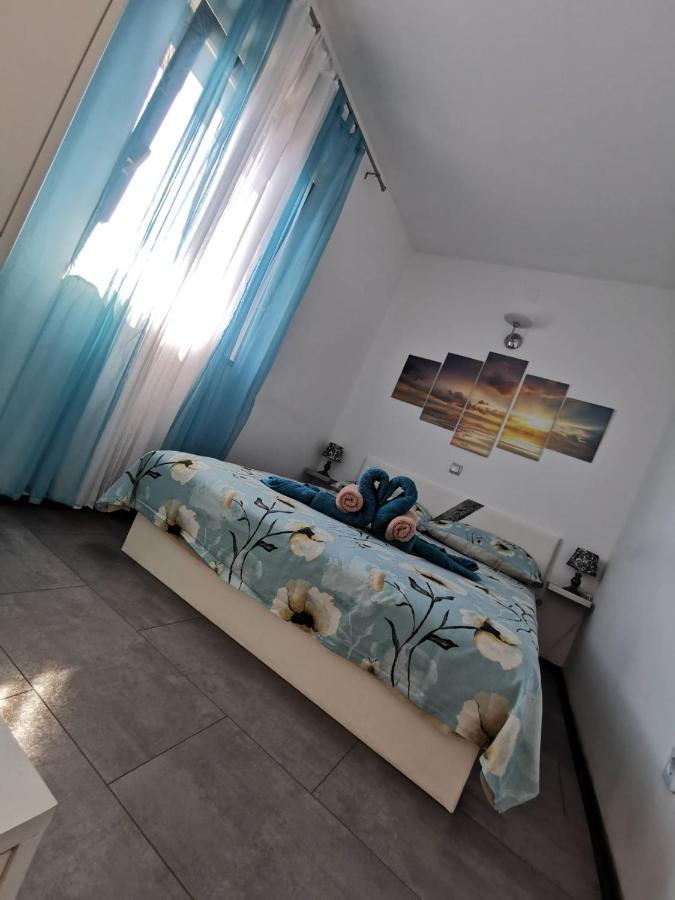 Apartmani Tajana Sukosan Bagian luar foto