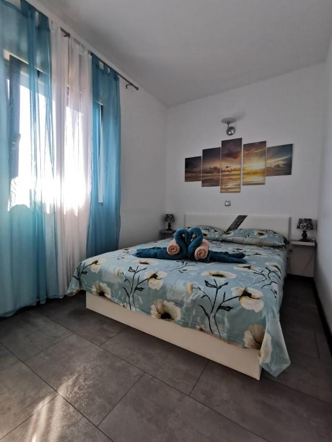 Apartmani Tajana Sukosan Bagian luar foto
