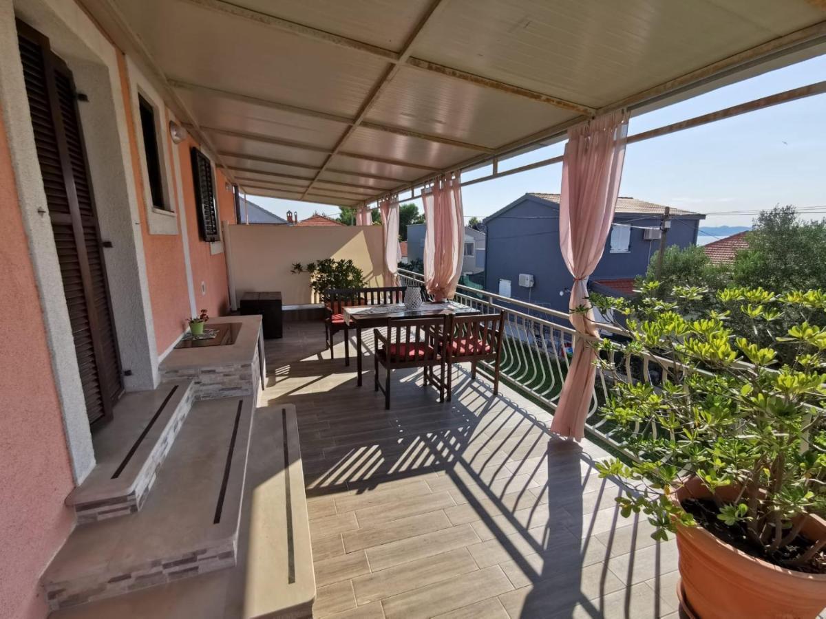 Apartmani Tajana Sukosan Bagian luar foto