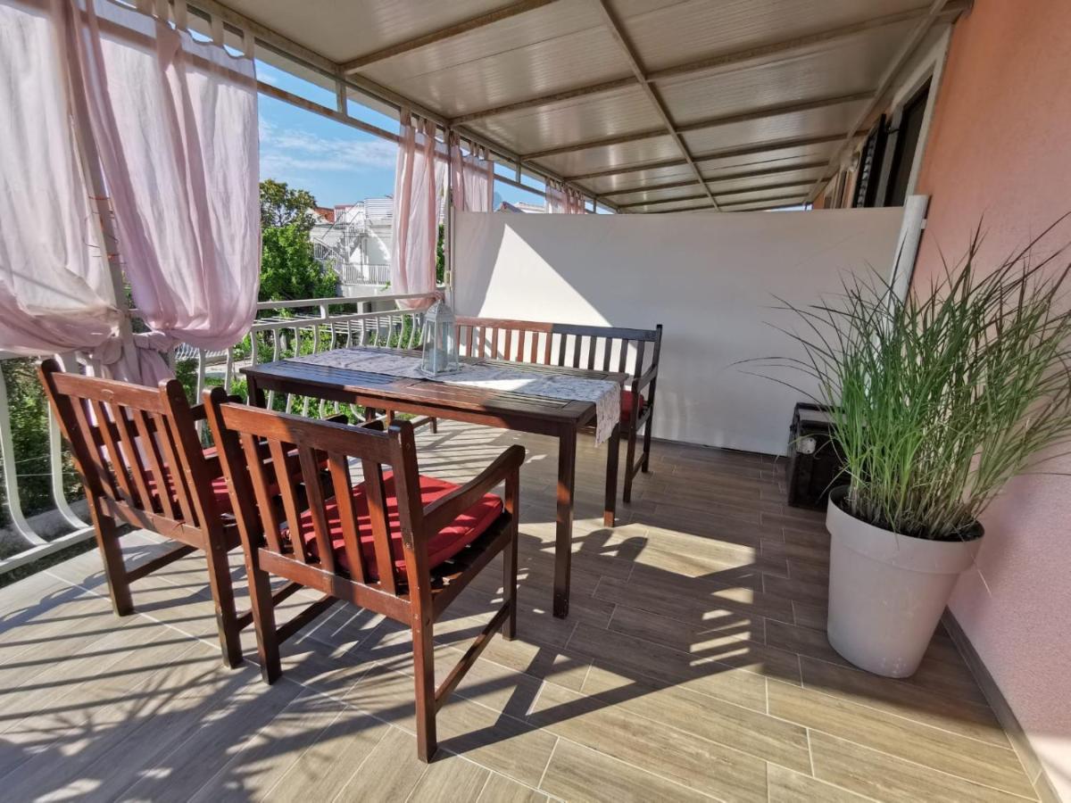 Apartmani Tajana Sukosan Bagian luar foto