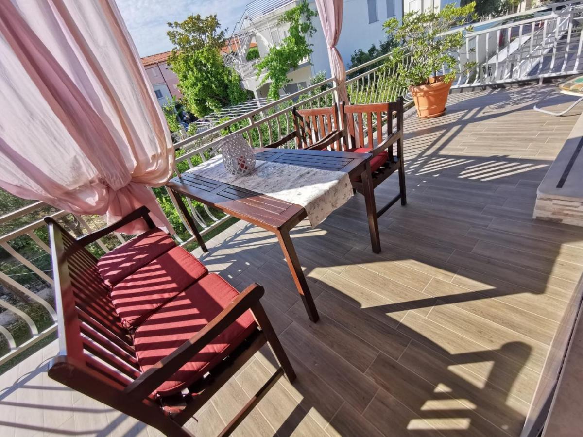 Apartmani Tajana Sukosan Bagian luar foto